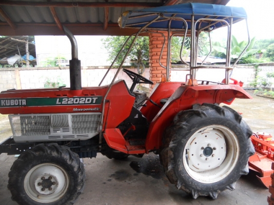 ขายรถไถคูโบต้า L 2202 DTโฟวิลรถไร่  พร้อมตัดหญ้าสวนยาง  อ.เชียงคำ พะเยา