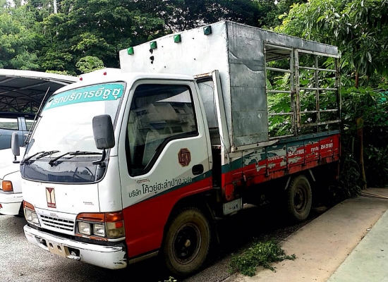 ทางด่วน 4 ล้อกลางnkr100. เทอโบ. รถห้างแท้เดิมๆสวยๆปี2544