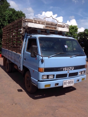 รถอีสุสุ เอ็น พี อา 100 ฝาดำสภาพดี พร้อมใช้งานขาย