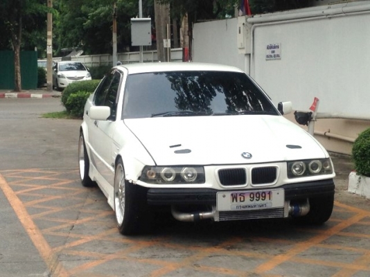 ขาย E36 1Jโบคู่ เกียร์ออโต้ ของแต่งคุ้มๆ