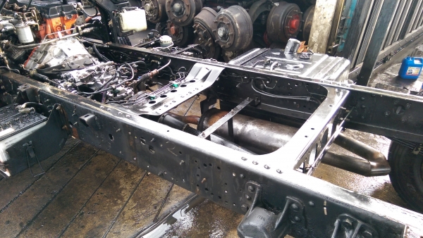 isuzu deca 195  รถนอกสวยๆ