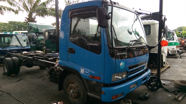 อีซูซุเดก้า รุ่นใหม่ เครื่องยนต์ 4 hk turbo inter 190 แรงม้า อีซูซุเดก้า รุ่นใหม่ เครื่องยนต์ 4 hk turbo inter 190 แรงม้า