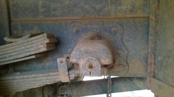 ขาย 6 ล้อ HINO FC กระบะยาว 4.30 เมตร กระบะไม่ค่อยสวย คัสซีสวยจัดตลอดเส้น เครื่อง WO4D 120 แรงม้า เก๋งบางไม่เคยทำสี ทะเบียนพร้อมโอนครับ ราคาต่อรองได้