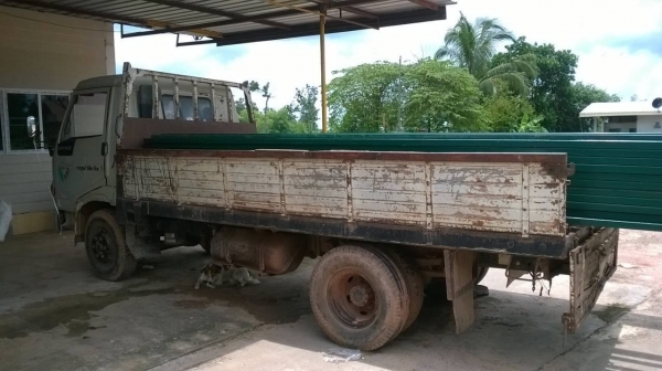 ขาย 6 ล้อ HINO FC กระบะยาว 4.30 เมตร กระบะไม่ค่อยสวย คัสซีสวยจัดตลอดเส้น เครื่อง WO4D 120 แรงม้า เก๋งบางไม่เคยทำสี ทะเบียนพร้อมโอนครับ ราคาต่อรองได้