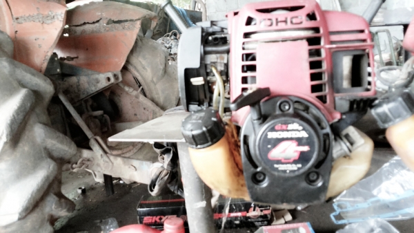 ขายเครื่องตัดหญ้าสะพายบ่า มือสองญี่ปุ่นไม่เคยใช้งานในไทย ขายเครื่องตัดหญ้าสะพายบ่า มือสองญี่ปุ่นไม่เคยใช้งานในไทย