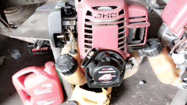 ขายเครื่องตัดหญ้าสะพายบ่า มือสองญี่ปุ่นไม่เคยใช้งานในไทย ขายเครื่องตัดหญ้าสะพายบ่า มือสองญี่ปุ่นไม่เคยใช้งานในไทย