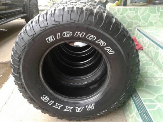 ขายยาง MAXXIS mud ขนาด 265/75/16  สวยๆเลยครับ