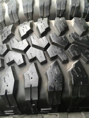 ขายยาง MAXXIS mud ขนาด 265/75/16  สวยๆเลยครับ