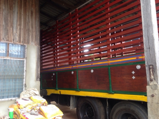 ขายสิบล้อ Mitsu Fuso 630,000 บาท