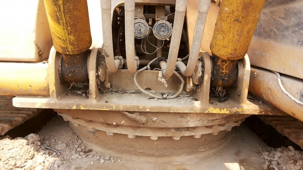 **1,000,000 บ.ต่อรอง**ขายแบ็คโฮ KOMATSU PC200-6 S.No.C11414 ปี2002 เครื่องเดิมปั้มเดิม ไฟฟ้าตัดบางจุด เครื่อง CUMMINS 6สูบ แน่นๆ แรงดี อึดดี ทน ไม่จุกจิก ปั้มดี แรง ทำงานดี ไม่โหลด บูมอาร์มสวย ไม่ปะไม่ดาม ไม่มีร้าว บุ้งกี๋ดีไม่ผุ บูท/สลัก ดี แน่นดี เอวดี **1,000,000 บ.ต่อรอง**ขายแบ็คโฮ KOMATSU PC200-6 S.No.C11414 ปี2002 เครื่องเดิมปั้มเดิม ไฟฟ้าตัดบางจุด เครื่อง CUMMINS 6สูบ แน่นๆ แรงดี อึดดี ทน ไม่จุกจิก ปั้มดี แรง ทำงานดี ไม่โหลด บูมอาร์มสวย ไม่ปะไม่ดาม ไม่มีร้าว บุ้งกี๋ดีไม่ผุ บูท/สลัก ดี แน่นดี เอวดี