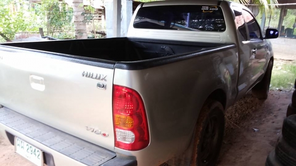 **335,000 บ.ต่อรอง**ขายกระบะแค็ป TOYOTA HILUX VIGO 2.5J ปี51/08 เครื่องเดิมเกียร์เดิม ไมล์12x,xxx เครื่องแน่น แรง ไม่มีเยิ้ม เกียร์ไม่มีหอน ช่วงล่างหนึบคัสซีสวยเดิมๆไม่มีสนิม กระบะสวยมีพื้นปูกระบะ หน้า-หลังเดิมๆไม่เคยชนหนัก ภายในสวยคอนโซลเต็ม พ.พาวเวอร์ ก