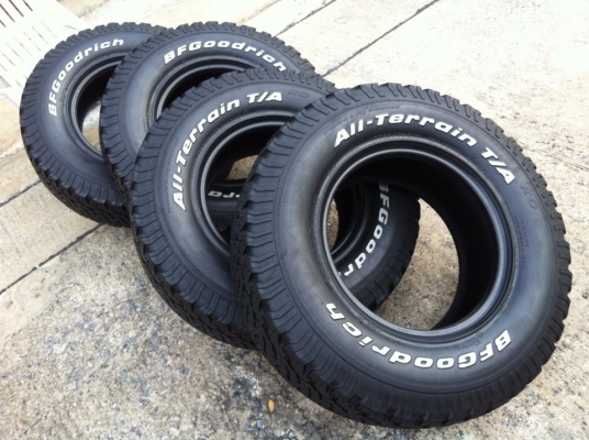 ขายยาง BF Goodrich All-terrain ขนาด 265 75 r16 ปี 3011