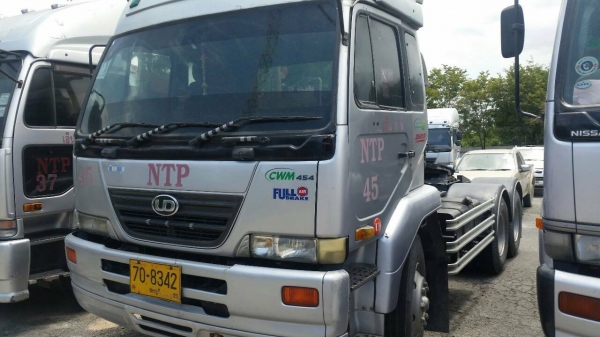 ขายด่วนครับ หัวลากน้ำมัน 2 คัน นิสสัน UD 320 ปี 46 ราคา 900,000 บาท - นิสสัน UD 320 ปี 48 ราคา 1,000,000 บาท