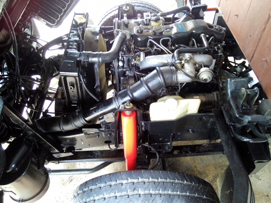 4 ล้อบรรทุก  *ไม่ติดเวลา*  ISUZU   NKR 88 แรงม้า *ยาว3.20ม.*  รถสวยเดิม+สวยจริง * สภาพพร้อมใช้งาน * มีเล่มพร้อม *