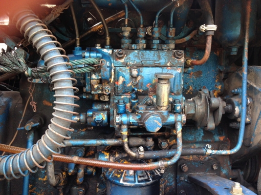 ขายด่วนๆ รถตักขนาดกลางบุ๋งกี๋ 1 ติว ขายด่วนๆ รถตักขนาดกลางบุ๋งกี๋ 1 ติว