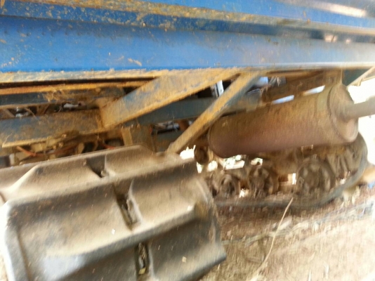 ขายรถเกี่ยวข้าวเล็ก หน้ากว้าง1.50เมตร ใช้ได้สองระบบ อุ้ม800kgและปรับเป็นรองกระสอบได้ เครื่องHINO เครื่องดี ช่วงล่างดี สนใจโทร090-8588220คุณนะ หรือ www.truck.in.th/498