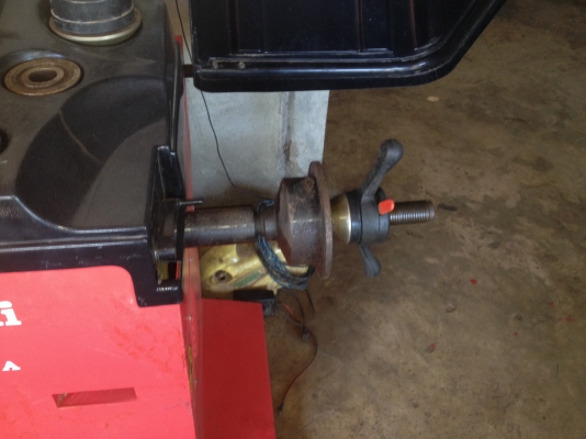 ขายเครื่องถ่วงล้อ สภาพใช้งานไม่กี่ครั้ง