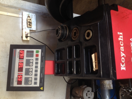 ขายเครื่องถ่วงล้อ สภาพใช้งานไม่กี่ครั้ง