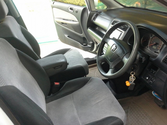 ขาย รถครอบครัว 7 ที่นัง Honda Stream 2.0