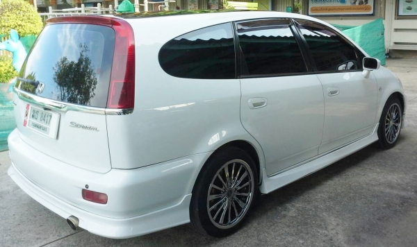 ขาย รถครอบครัว 7 ที่นัง Honda Stream 2.0