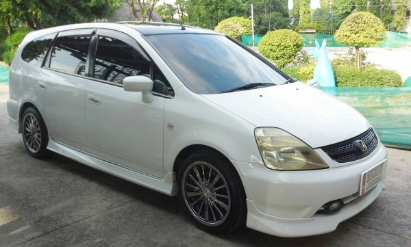 ขาย รถครอบครัว 7 ที่นัง Honda Stream 2.0