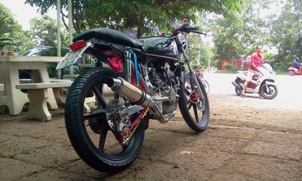 ขาย Jx เครื่องโซ เเต่งสไตล์คาเฟ่ มีเล่มทะเบียน รถเพิ่งประกอบเสร็จ อะไหล่เเต่งส่วนใหญ่ของใหม่ ราคาน่าจับจอง ค่าตัว 17500 บาท สนใจโทร 089-8054390 โอ๋ ลพบุรี