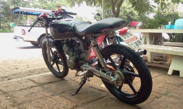 ขาย Jx เครื่องโซ เเต่งสไตล์คาเฟ่ มีเล่มทะเบียน รถเพิ่งประกอบเสร็จ อะไหล่เเต่งส่วนใหญ่ของใหม่ ราคาน่าจับจอง ค่าตัว 17500 บาท สนใจโทร 089-8054390 โอ๋ ลพบุรี