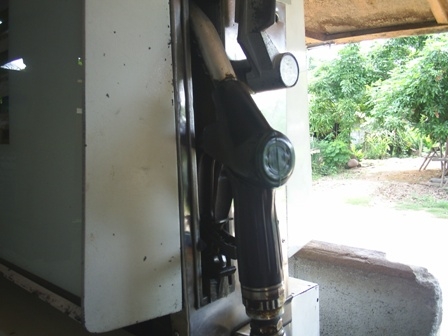 ขายหัวจ่ายน้ำมันระบบ ดิจิตอลพร้อมถังเก็บ 1000ลิตร 50,000บาทครับ