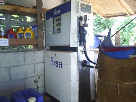 ขายหัวจ่ายน้ำมันระบบ ดิจิตอลพร้อมถังเก็บ 1000ลิตร 50,000บาทครับ
