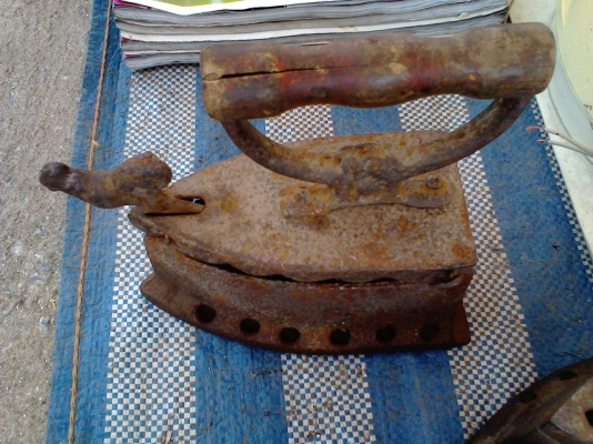 เตารีดเหล็กหล่อหัวไก่