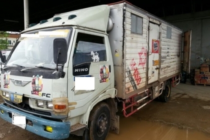ขาย Hino FC2W 120 แรง ปี39 ตู้แห้ง 3 บาน 5.5 m โทร 088-4501277