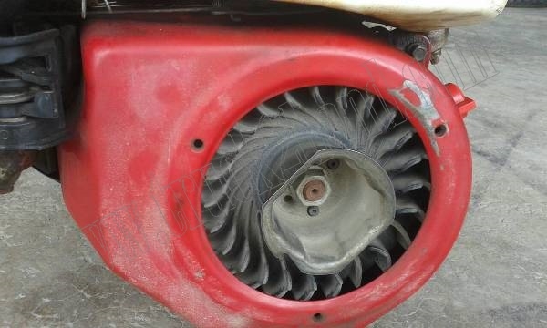 เครื่องสูบน้ำ เบนซิน 4 จังหวะ 1 สูบ