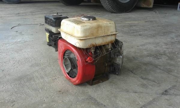 เครื่องสูบน้ำ เบนซิน 4 จังหวะ 1 สูบ