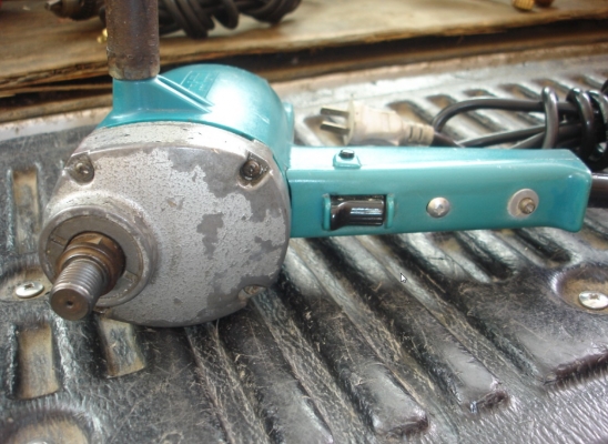 ขายเครื่องขัดกระดาษทราย7" ยี่ห้อ: makita 9218SB