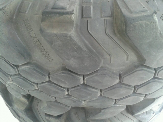ขายยางลุย 36x12.5R16 ขายยางลุย 36x12.5R16