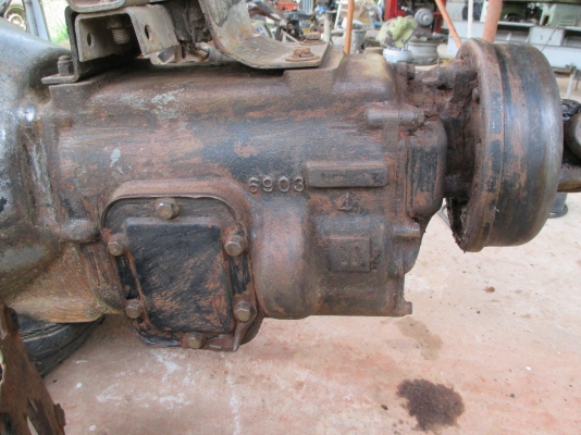 ตัองการขายเครืองยนต์อีซูสุC240พร้อมเกีย