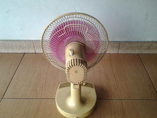 ขาย  พัดลมเก่า