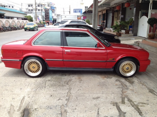 ขาย BMW E30 COUPE สวยๆสีสันสดใส ขาย BMW E30 COUPE สวยๆสีสันสดใส