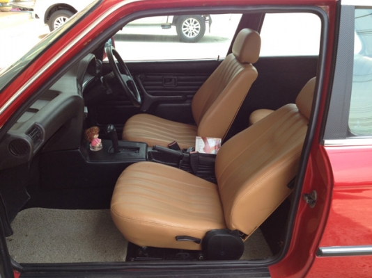 ขาย BMW E30 COUPE สวยๆสีสันสดใส ขาย BMW E30 COUPE สวยๆสีสันสดใส