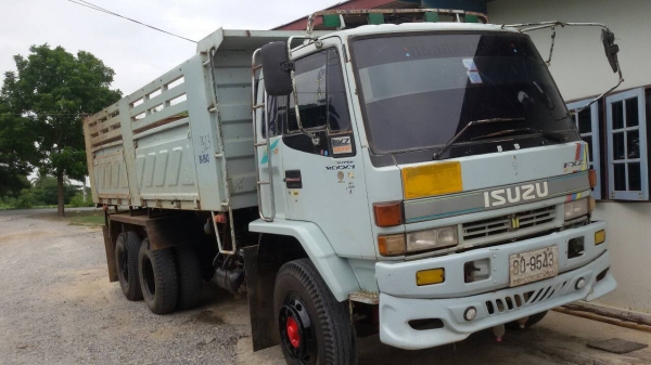 ขายดาวน์อีซูซุ 240 ตัววาย กระสามมิตร ดั๊ม ราคา 1,100,000 บาท