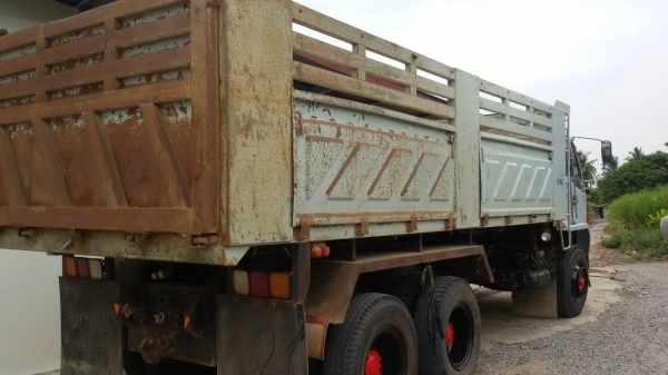 ขายดาวน์อีซูซุ 240 ตัววาย กระสามมิตร ดั๊ม ราคา 1,100,000 บาท