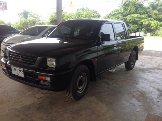 MITSUBISHI L200 STRADA 2.5 4 ประตู MITSUBISHI L200 STRADA 2.5 4 ประตู