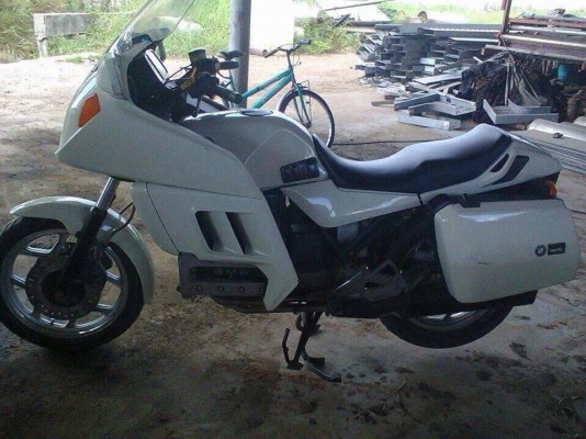 ธารนนทบุรี//ขาย bmw K 100 LT เดิมๆสวยๆ เครื่องสมบูรณ์มากๆ ระบบไฟใช้ได้ทุกจุด เอกสารอินวอยท์สรรพสามิตร ราคา 110,000 บาท