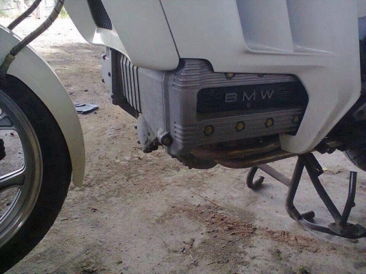 ธารนนทบุรี//ขาย bmw K 100 LT เดิมๆสวยๆ เครื่องสมบูรณ์มากๆ ระบบไฟใช้ได้ทุกจุด เอกสารอินวอยท์สรรพสามิตร ราคา 110,000 บาท