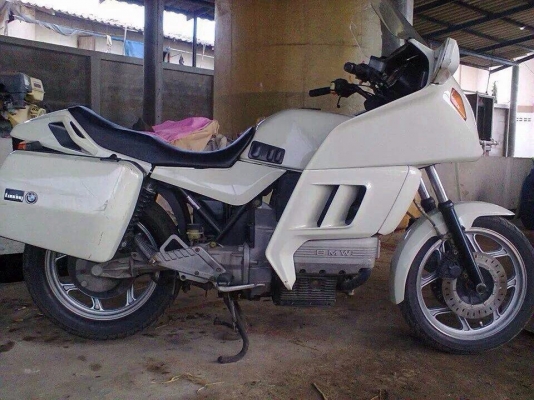 ธารนนทบุรี//ขาย bmw K 100 LT เดิมๆสวยๆ เครื่องสมบูรณ์มากๆ ระบบไฟใช้ได้ทุกจุด เอกสารอินวอยท์สรรพสามิตร ราคา 110,000 บาท