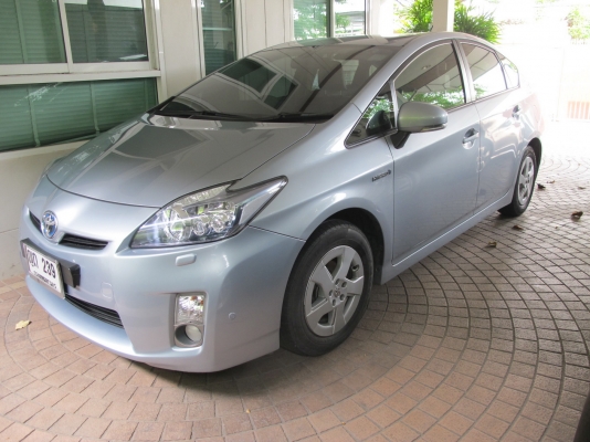 ต้องการขายรถ TOYOTA PRIUS ตัวTOP รถบ้านเจ้าของผู้หญิงขายเอง, สภาพเดิมๆ, ไม่เคยประสบอุบัติเหตุ, รถใช้น้อยมาก 74,000 กม. , มีเซนเซอร์ถอยหลัง, airbag คู่, เกียร์ไฟฟ้า, เครื่อง+เกียร์+ช่วงล่างสมบูรณ์ ขายถูกมาก 570,000.- รถอยู่หลักสี