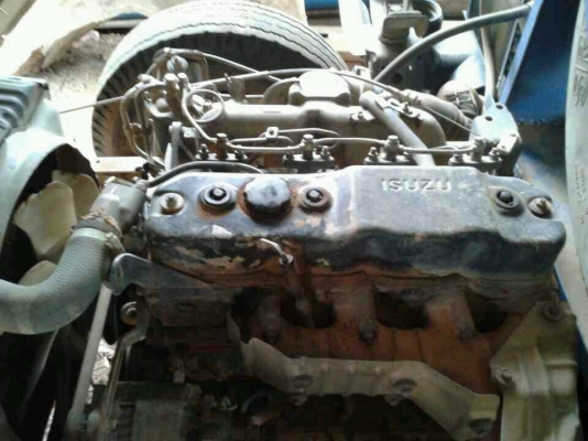 ต้องการขาย6ล้อ ดั้ม isuzu 115 แรงม้า