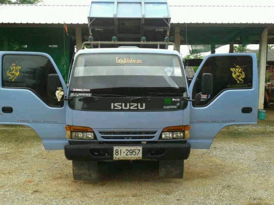 ต้องการขาย6ล้อ ดั้ม isuzu 120 แรงม้า