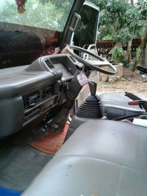 ต้องการขาย6ล้อ ดั้ม isuzu 120 แรงม้า