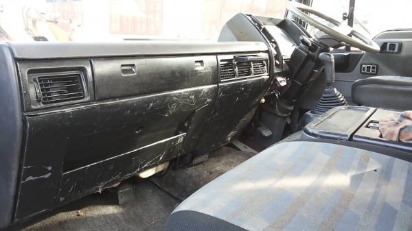 **ขายแล้วครับขอบคุณ Truck2hand ขาย6ล้อสภาพสวยไม่มีช้ำ HINO FC2WHLZ WO4D 120HP รถห้าง ปี38 เครื่องเดิมเกียร์เดิม หัวสมอเงิน เครื่อง120แรง แน่นๆ แรงๆ ไม่มีเยิ้ม เกียร์ดีไม่มีหลุดไม่มีหอน ช่วงล่างเดิมใหญ่ คัสซีสวยกริ๊บ เดิมๆไม่ปะไม่ดาม ไม่มีบวม กระบะเหล็ก5.5